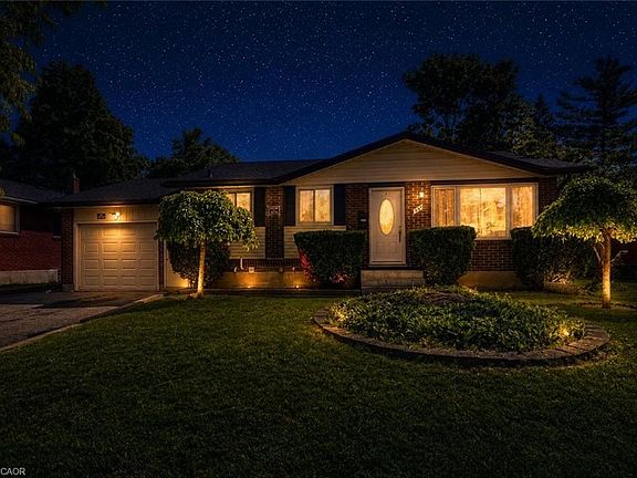 2nd image of 543 Glen Forrest Blvd