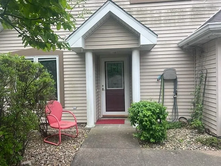 612 Bos Landen Dr #5C — Photo 3