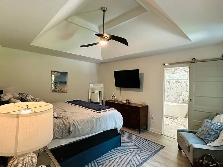103 Meadow Creek Dr — Photo 30