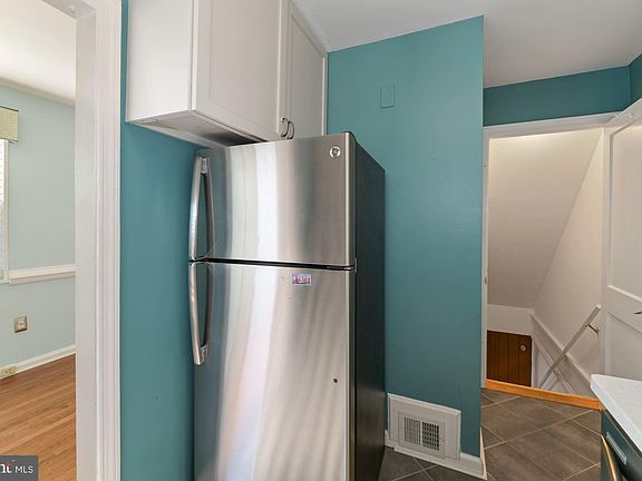 4th image of 6809 Kenyon Dr