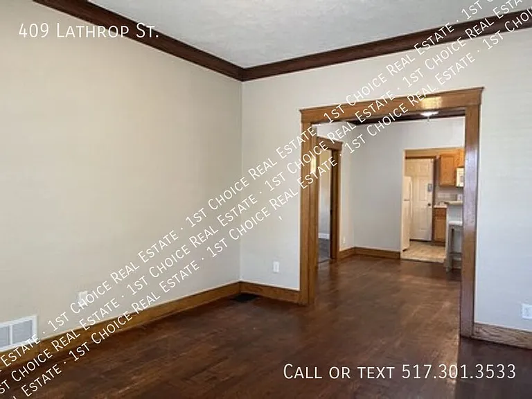 409 Lathrop St — Photo 4