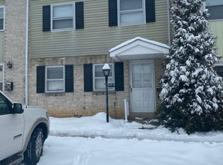8 Cayuga Ct, Reading, PA 19607