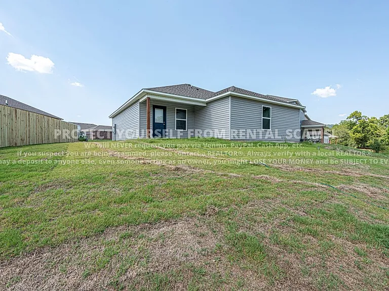 1151 E Sparrow Cir — Photo 13