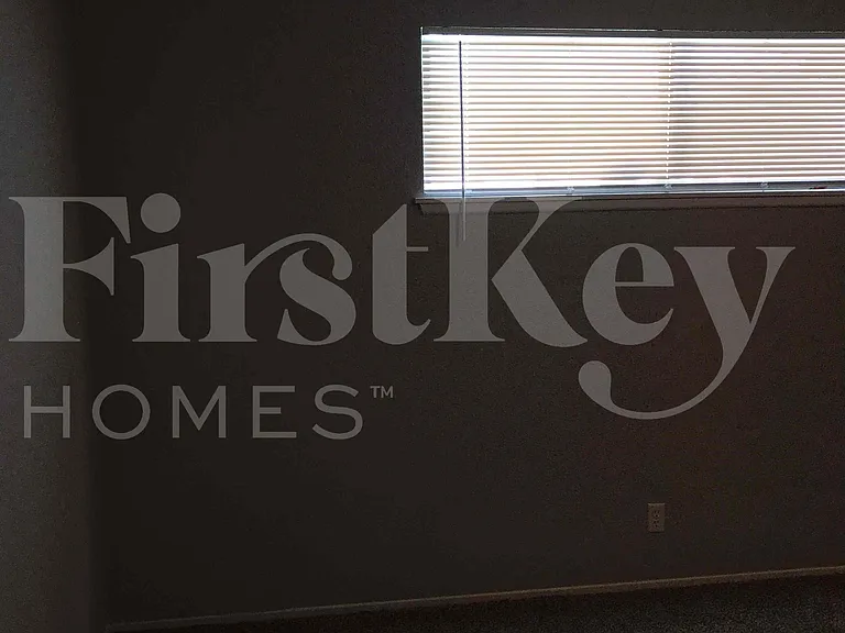 1810 Renada Cir — Photo 20