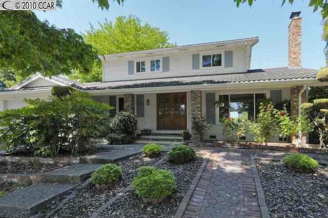 1st image of 131 Hazelwood Pl