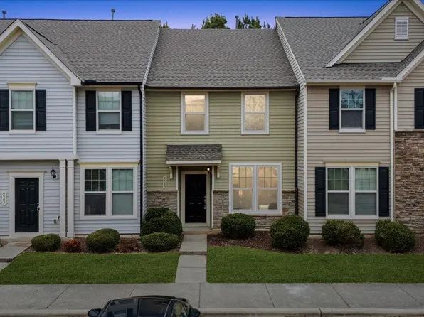 4509 Middletown Dr, Wake Forest, NC 27587