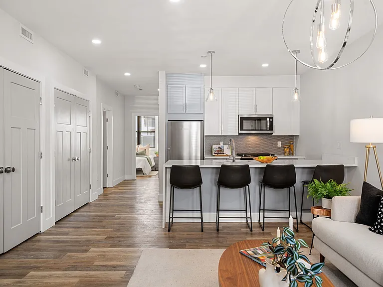 181 Bennington St #1 — Photo 17