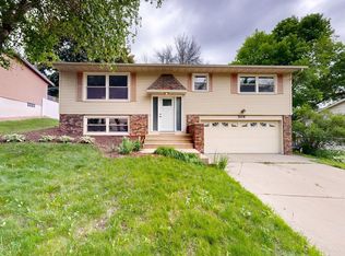 509 29th St NW, Rochester, MN 55901