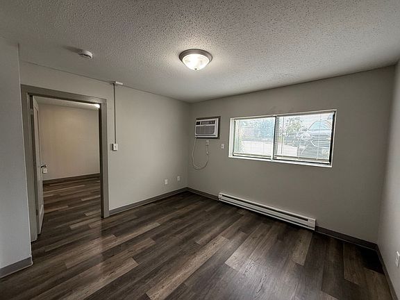 4th image of 1419 Capitol Ave #112
