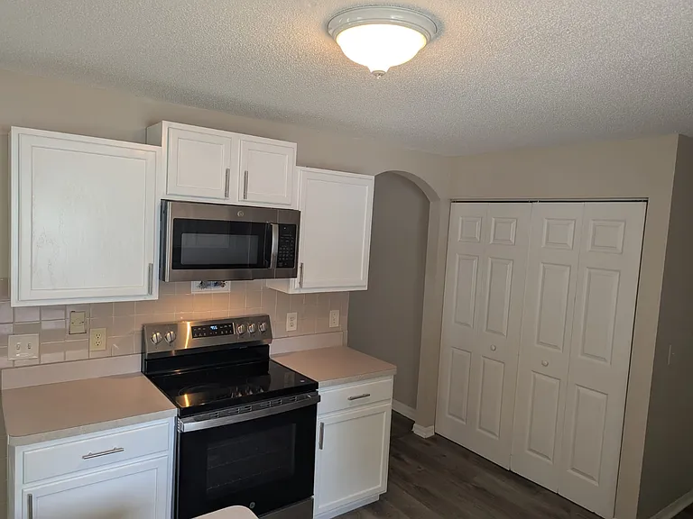 22 Pebble Beach Dr — Photo 16