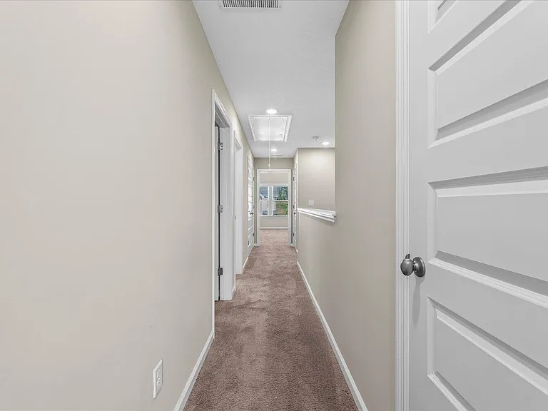 1071 Linsmore Ave — Photo 27