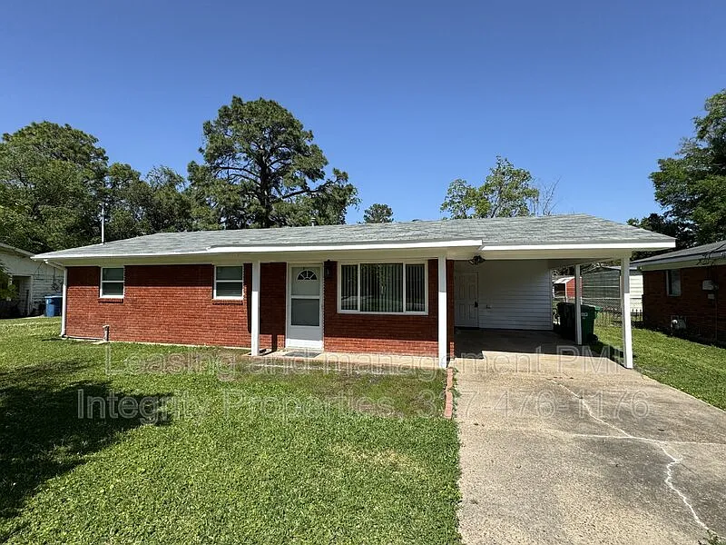 305 Alice Dr