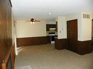 723 Ridgewood Dr, Manhattan, KS 66502