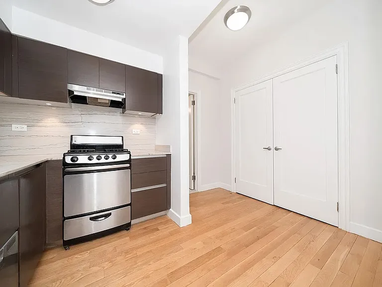400 E 57th St #8LN — Photo 6
