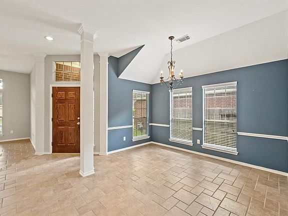 4th image of 3702 Glenhill Dr