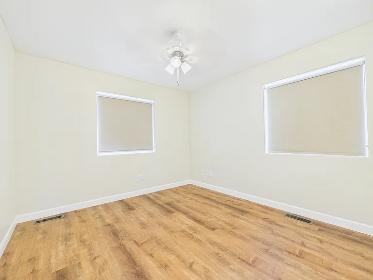 245 Johnson St — Photo 16