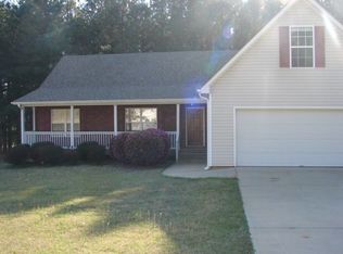 104 Laurel Ln, Social Circle, GA 30025