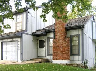 7625 Long St., Lenexa, KS 66216