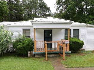 139 W Glade Rd, Anniston, AL 36206