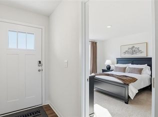 21801 Vinci Cir, Peculiar, MO 64078