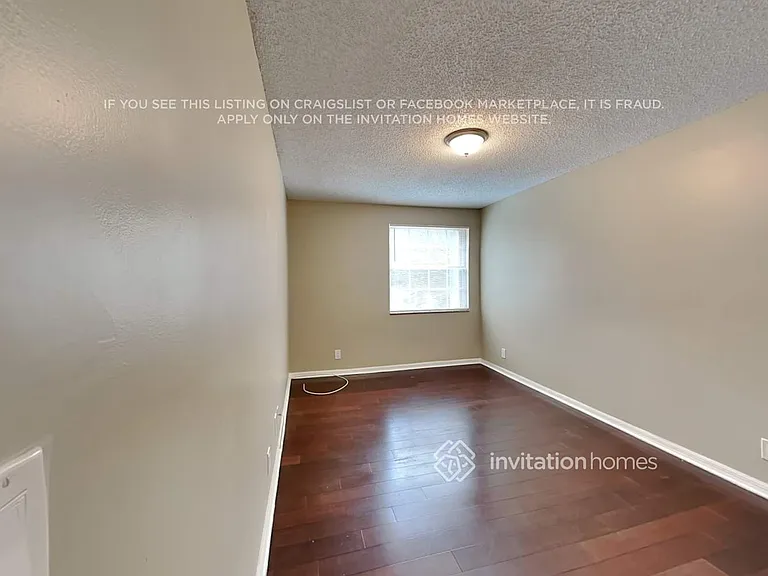 6111 NW 58th Way — Photo 11