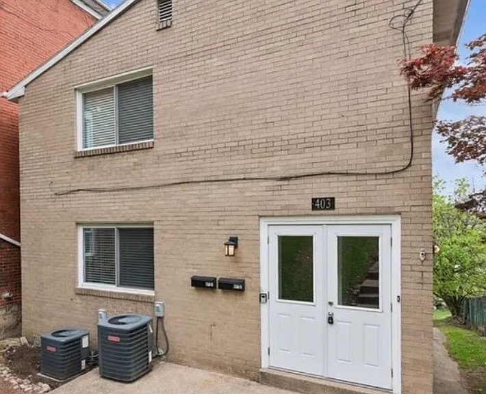 403 Homewood Ave — Photo 4