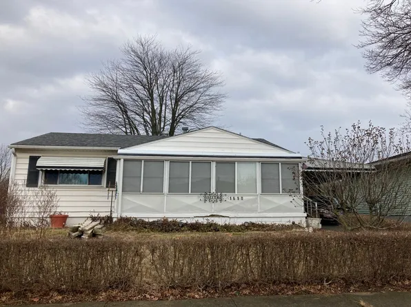 1690 Burley Dr, Columbus, OH 43207