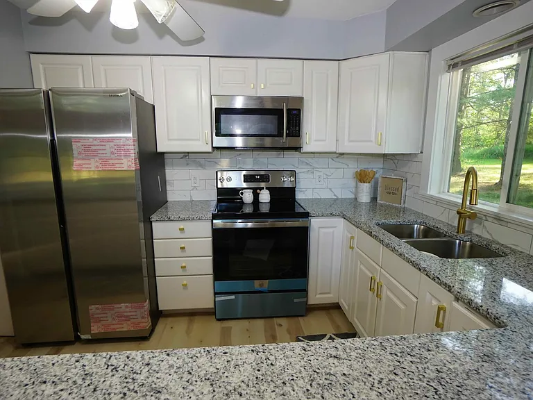 Bright, spacious kitchen.