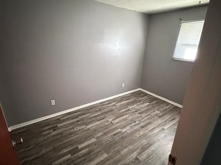 7624 Rosewood Dr #C — Photo 3