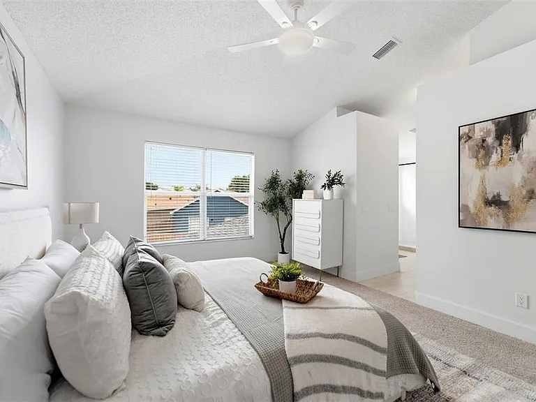 6048 Sand Key Ln — Photo 14