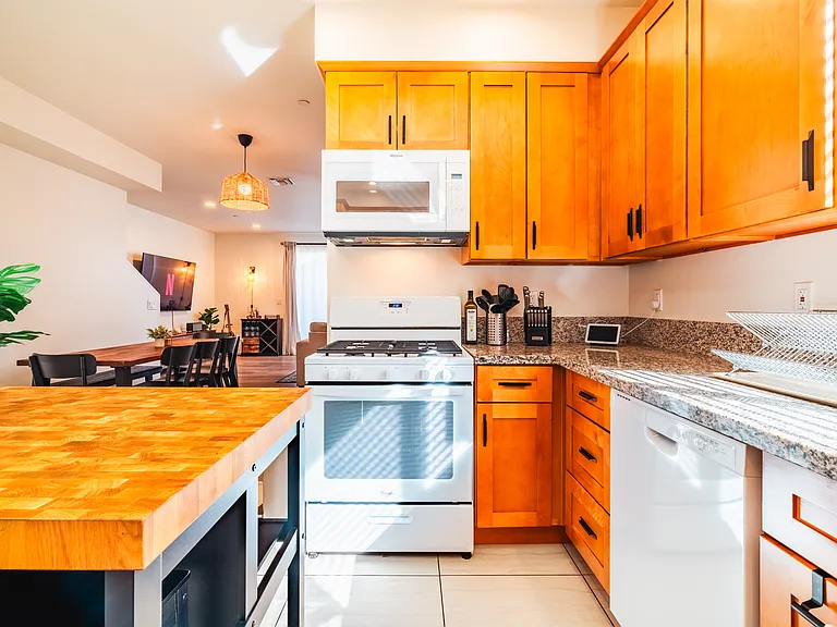 325 Daisy Ave — Photo 20