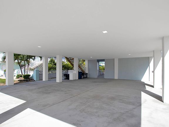 2nd image of 81 Avenue G