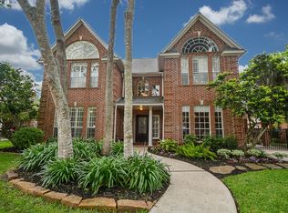 1718 Forestlake Dr, Sugar Land, TX 77479