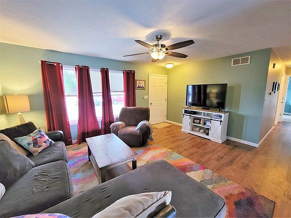 3rd image of 14575 Misty Meadow Ln