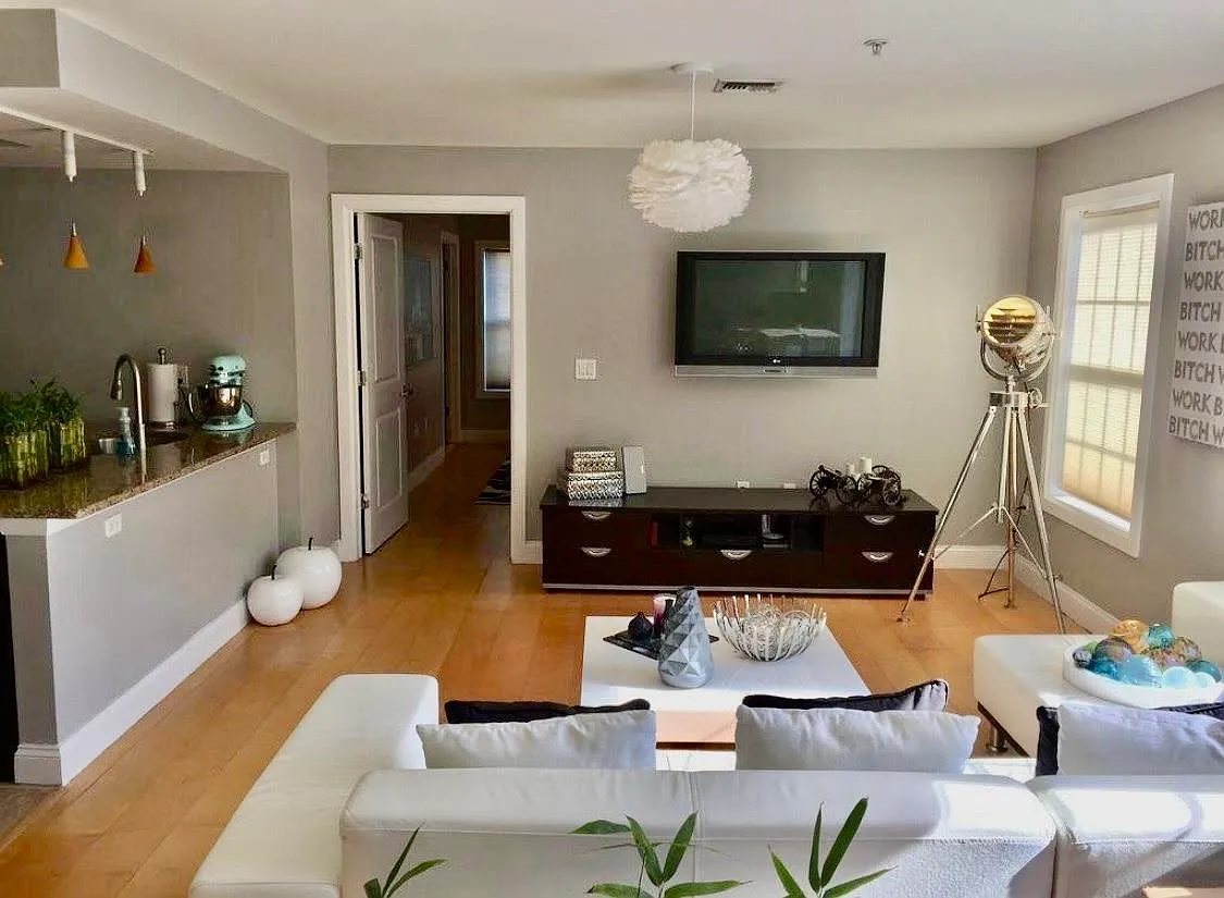 1 bed, 1.5 bath, 910 sqft, $2,500 — Photo 4