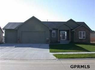 21005 S Lincoln Blvd, Gretna, NE 68028