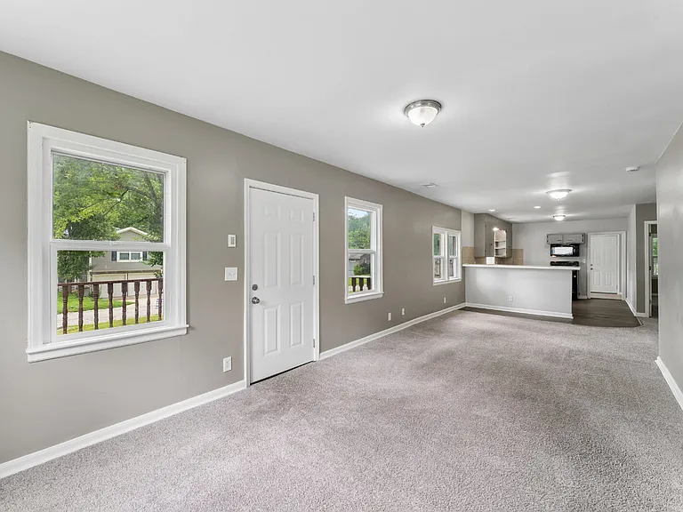 7036 Willow Ave — Photo 7