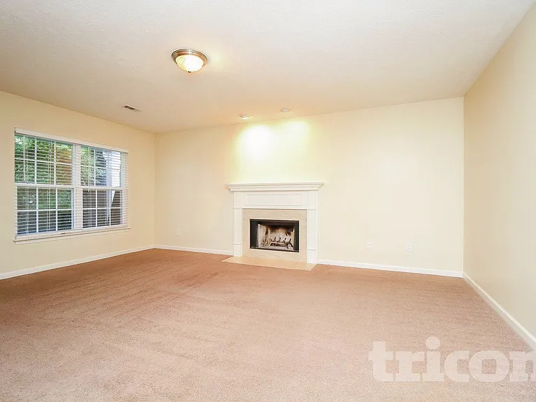 3001 Deer Trail Dr — Photo 3