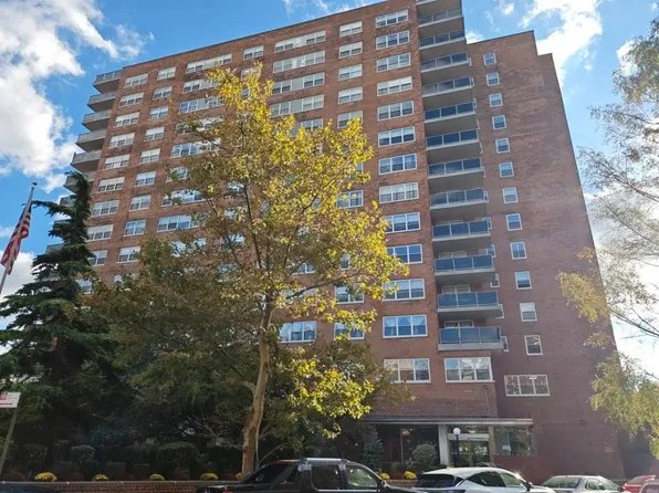 111-20 73rd Ave APT 8D, Forest Hills, NY 11375