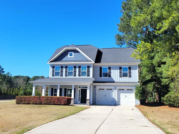 458 Goldenleaf Cir, Whispering Pines, NC 28327