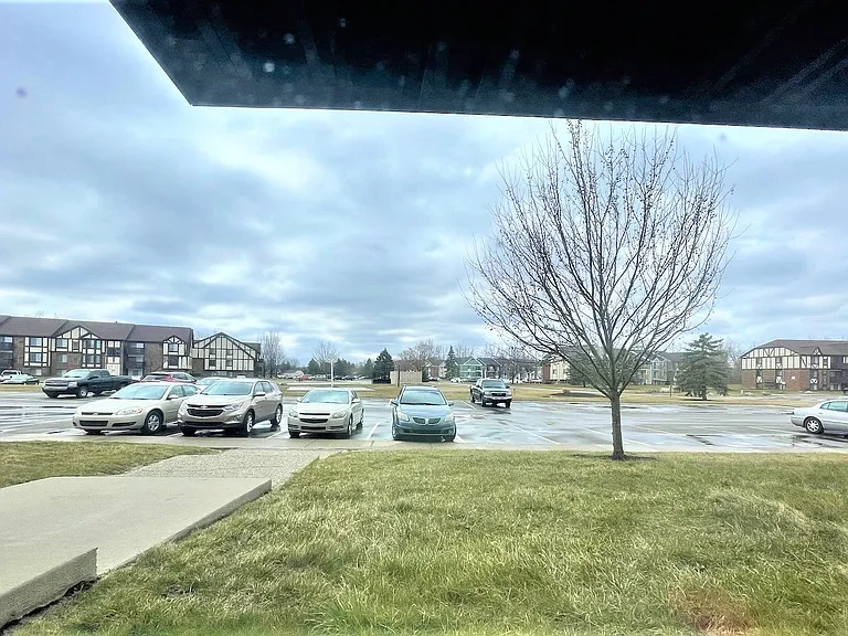 Charter Oaks Apartments — Photo 216