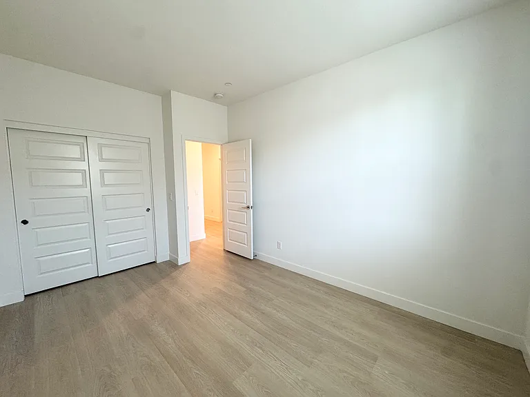 11161 Akarna Ct — Photo 35