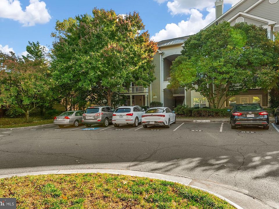 1st image of 1708 Lake Shore Crest Dr Suite 14
