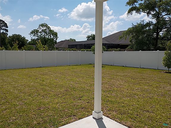 5th image of 96052 Pirates Bluff Rd