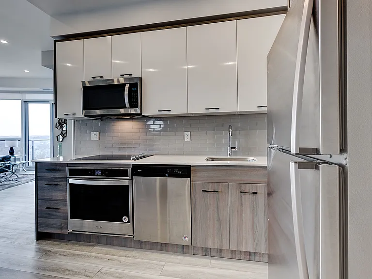 20 George St #2401 — Photo 5