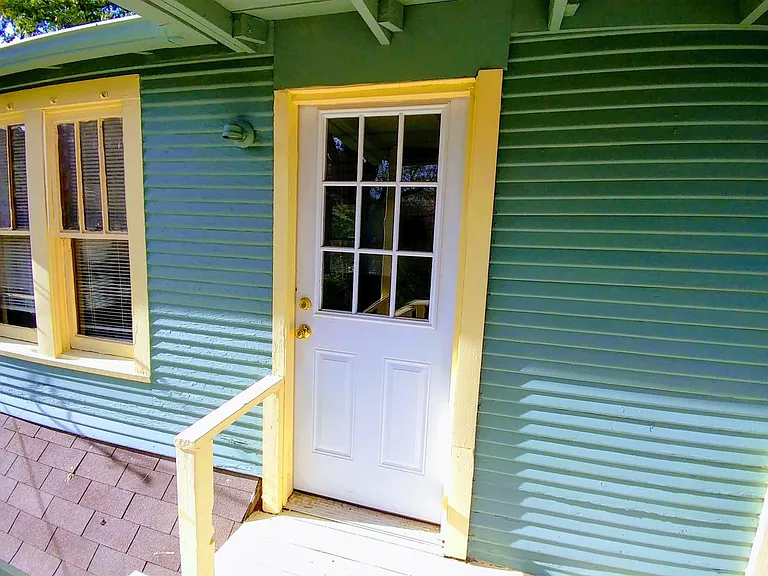 415 1/2 Chautauqua Ave — Photo 3