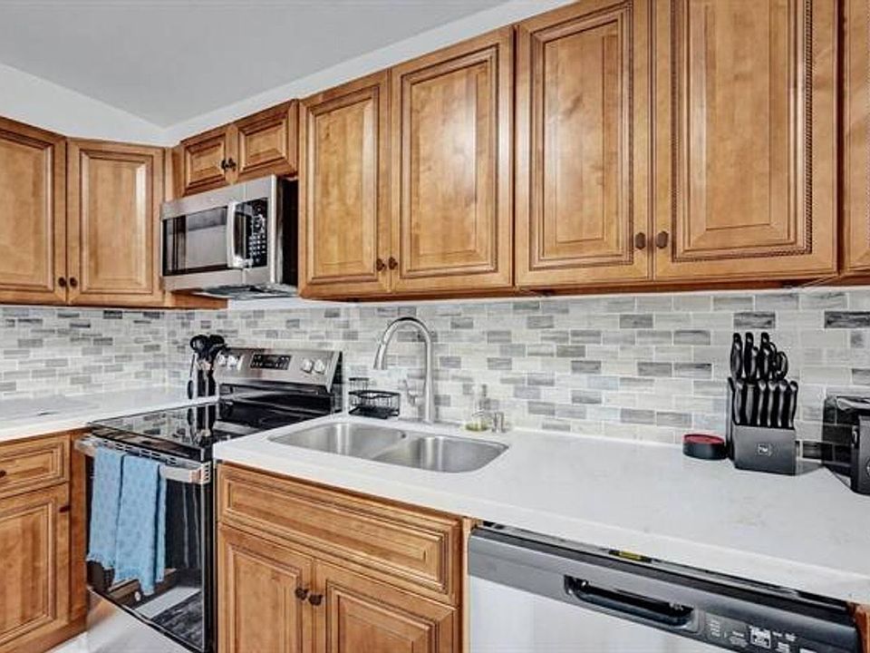 1st image of 2001 Washington St #2001