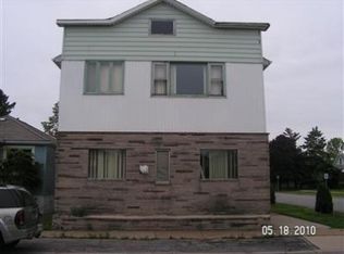 1204 Lakeview St, Whiting, IN 46394