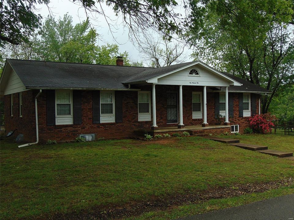 1st image of 904 Plum St
