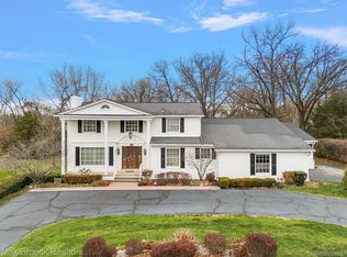 4530 Ranch Ln, Bloomfield Hills, MI 48302